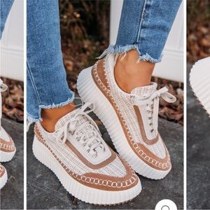 Dolce Vita Dolen Platform Sneakers in Brown Multi Woven - Size 6.5